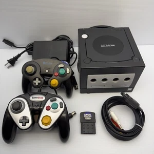 Console Nintendo DOL-001 GameCube nera due controller memory card e cavi LEGGI - Foto 1 di 11