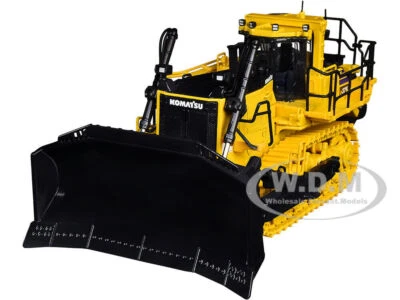 KOMATSU D375A-8 CRAWLER DOZER WITH RIPPER 1/50 DIECAST MODEL FIRST GEAR 50-3426 - Image 1 of 4