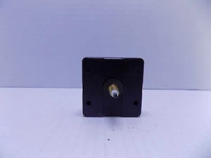 BATTERY OPERATED QUARTS CLOCK MOVEMENTS BY QUQRTEX NEW - Picture 1 of 4