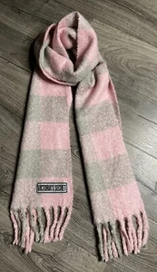 Victoria's Secret Plush Plaid Scarf Pink Gray - Picture 1 of 6
