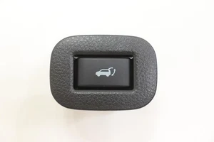 INFINITI QX80 2014-2024 TABLERO DELANTERO LADO IZQUIERDO MALETERO INTERRUPTOR DE LIBERACIÓN OEM - Imagen 1 de 10