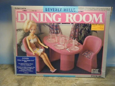1993 BEVERLY HILLS DINING ROOM SET #1823 *NEW* IN BOX - Image 1 of 4