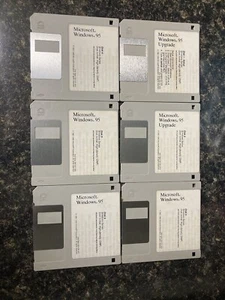 Microsoft Windows 95 Upgrade With 13 Floppy Disks - Picture 1 of 3