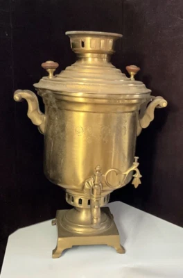 Antiguo Samovar ruso de latón de finales del siglo XIX 17" de alto Foto 1 de 4