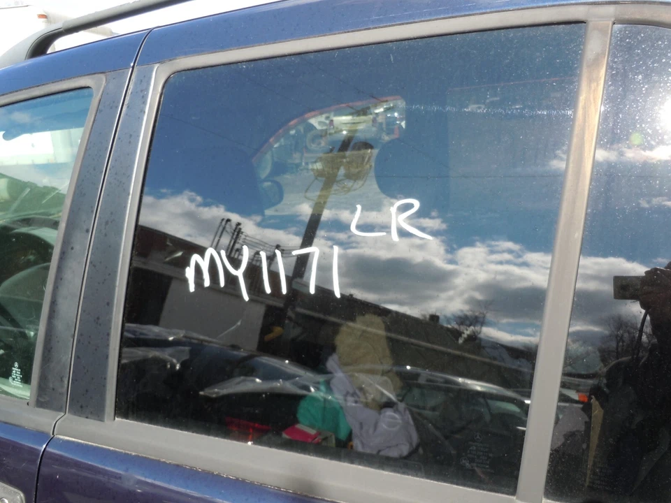 2002 2003 Mercedes-Benz ML320 Rear Door Window Glass Driver Left OEM - Image 1 of 1