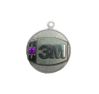 3M COMPANY 12K GOLD EMPLOYEE SERVICE AWARD FOB BADGE WITH SEMI-PRECIOUS STONE - Image 1 of 2