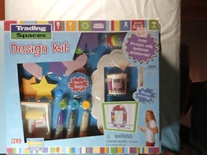TLC's ESPACIOS COMERCIALES Diseño y rediseño Nuevo en Caja, nunca abierto 2003 - Imagen 1 de 4