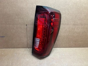 OEM 2020 2021 2022 2023 GMC SIERRA 1500 2500 LED TAIL LIGHT RIGHT RH NICE!! - Picture 1 of 8