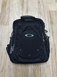 Oakley Tactical Field Gear Y2K Vertical Messenger Day Pack Bolso para Laptop Negro 16” - Imagen 1 de 8