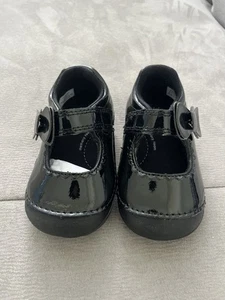 Stride Rite Nori schwarz Lack Mary Jane Baby Kleinkind Mädchen Schuhe Größe 4M - Bild 1 von 8