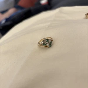 14K Yellow and White gold vintage Emerald and Diamond ring. - Picture 1 of 3