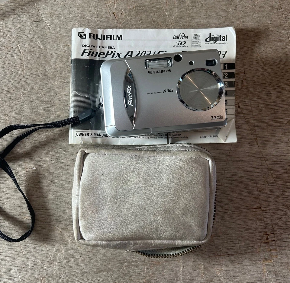 Fujifilm FinePix A303 Digital Camera - Untested - Image 1 of 4