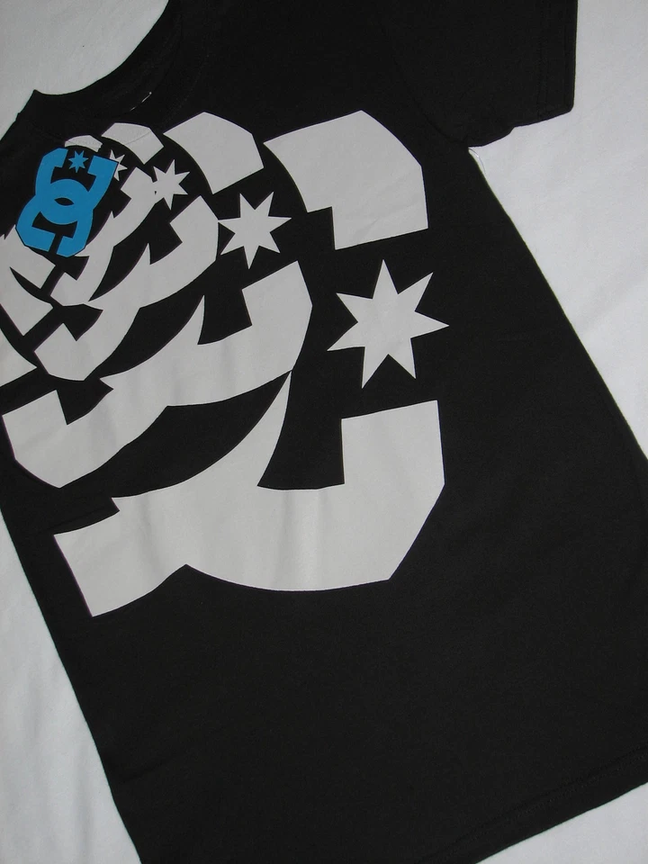 NEW MENS DC SHOES CENTRIC SHORT SLEEVE T-SHIRT BLACK SMALL - Image 1 of 1