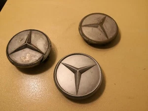 Mercedes wheel center cap lot - Picture 1 of 5