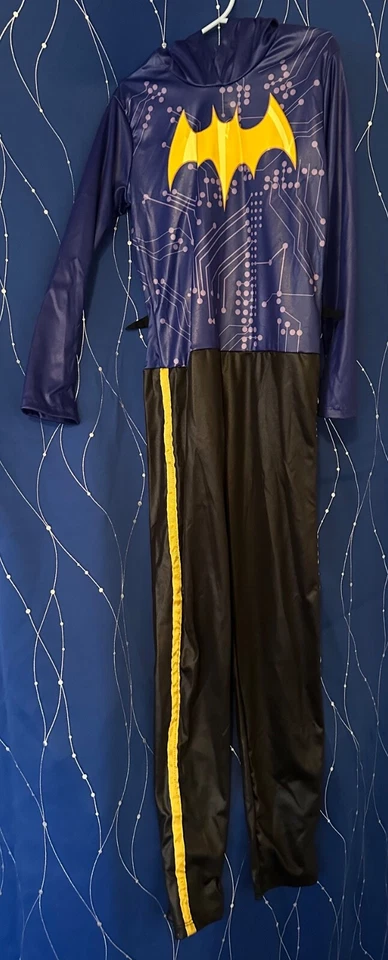 "Batgirl" child costume from DC Superhero Girls! Size Medium (8/10). - Image 1 of 4
