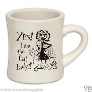 Taza de comedor de 10 oz para amantes de los gatos - Yes I Am the Cat Lady - Hecha en EE. UU. - Imagen 1 de 1