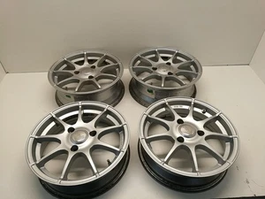 Smart ForTwo 451 Satz 4x Alufelgen VA 4,5J15 ET23,5 / HA 5,5J15 ET22 - Bild 1 von 21