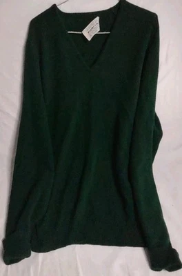 Vintage Puritan Men's V Neck Lambs Wool Sweater Green XL - Image 1 of 4