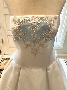 UNIQUE NEW white/blue embroidered Bridal ball gown Wedding Dress 12/14 - Picture 1 of 9
