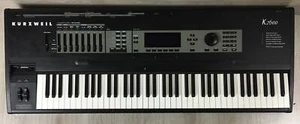 Kurzweil K2600 con flight case - Imagen 1 de 6