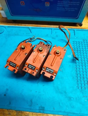 Multiplex Jumbo mc V2 servos fg mcd carson - Image 1 of 3