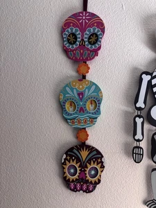 Luis Pinto Dia de Los Muertos Target 2023 Wood Calavera Sign Trio Skulls - Picture 1 of 8