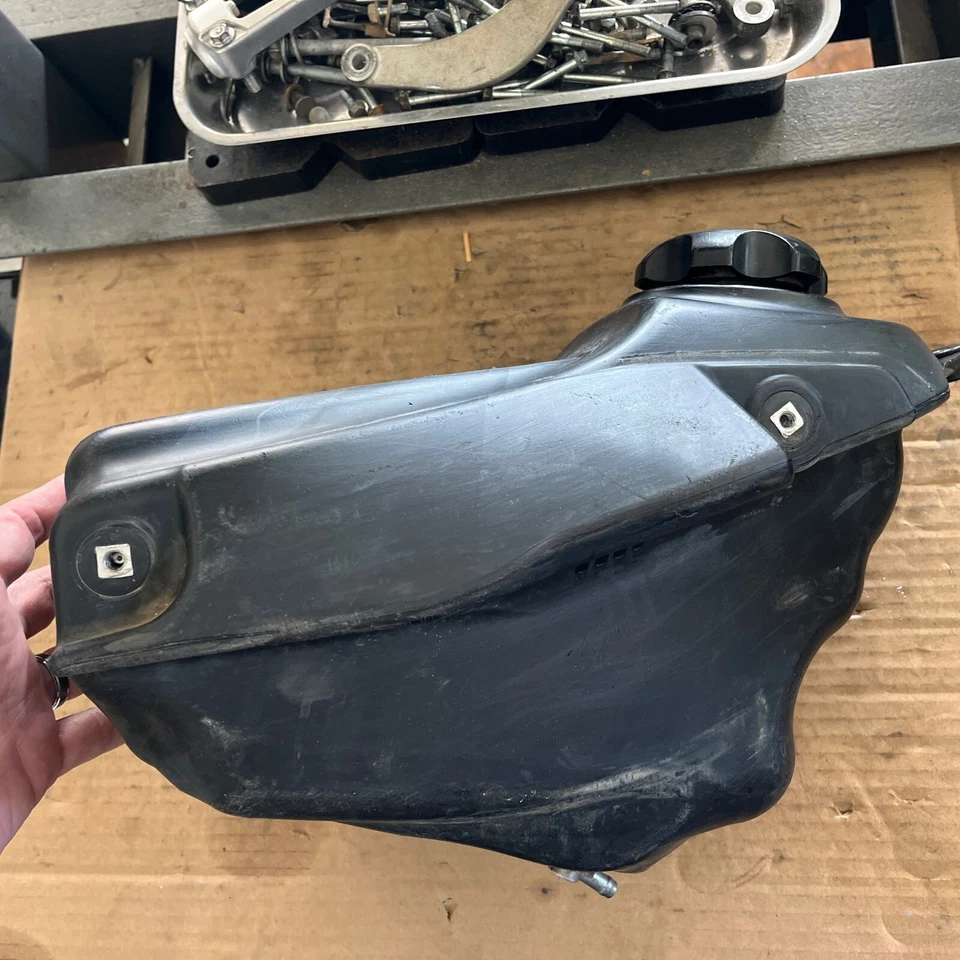 2006 Kawasaki KX450F | GAS TANK 51001-0095 2007 2008 (Lot B) - Image 1 of 4
