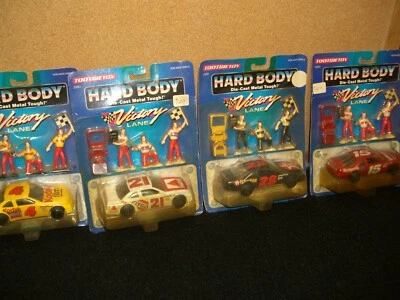 1/43 Tootsie Toy 1992 Nascar conjunto de 4 carril victoria con figuras Foto 1 de 3