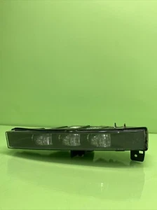 2016 2017 2018 2019 BMW 740i 750i G11 / G12 LEFT DRIVER LH SIDE FOG LIGHT OEM - Picture 1 of 9