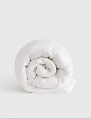 Nuevo con etiquetas Edredón Quince Premium Blanco Pato Plumón Toda Temporada Completo Queen Nuevo Foto 1 de 4