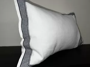 2 Ralph Lauren Home Throw Pillow 100% Linen 15” x 20” Accent NWT Retail 215.00 - Picture 1 of 6