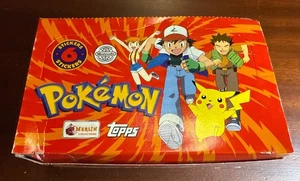 Caja Pokémon Topps Merlin 1999 100 paquetes 600 pegatinas Pikachu Charizard - Imagen 1 de 6