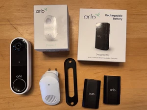 ARLO Video-Türklingel (Akku) + Ersatzakku + Chime 2 – sehr guter Zustand - Bild 1 von 3