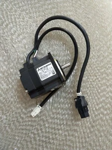 Servomotor Mitsubishi HC-UFS13K HCUFS13K usado totalmente probado - Imagen 1 de 4
