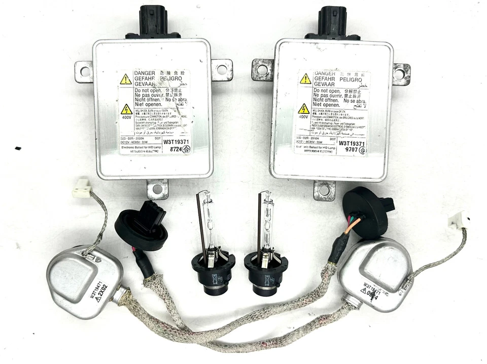 2x OEM 06-14 Acura TL TL-S HID Xenon Headlight Ballast Igniter Socket & D2S Bulb - Image 1 of 3