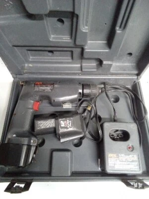 Skil Professional 2736 Top Gun 3/8” Cordless Drill and Case #2L4 - Image 1 of 2