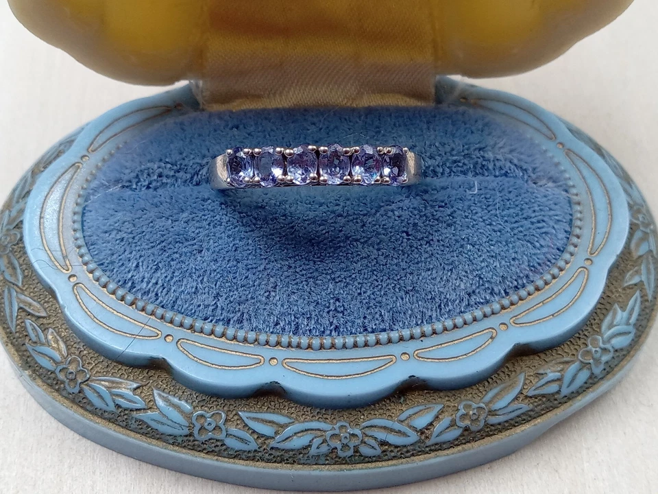 Beautiful Sterling Silver Ring w. Band Setting of Iolite Stones: Size 10 - Image 1 of 4
