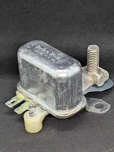 NOS 1959 1960 1961 1962 PONTIAC 1959 1960 BUICK 12V HORN RELAY W/ JUNTION BLOCK - Picture 1 of 18