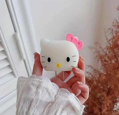 Juego Cargador Hello Kitty 4 Piezas 20W USB C Apple Foto 1 de 4
