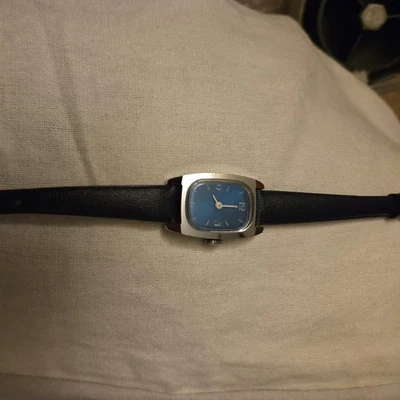 RELOJ TIMEX VINTAGE ESFERA AZUL MECÁNICO CUERDA MANUAL MUJER PLATA AZUL Foto 1 de 4