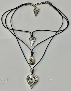 Vintage Brighton brasilianischer Schmuck Multi Herz Charm 3 Strang Halskette schwarze Kordel - Bild 1 von 8