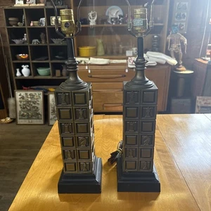 Pair Of Vintage MCM Laurel - Chess themed motif table lamp mid-century modern 2 - Picture 1 of 15