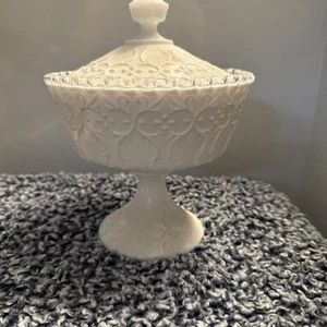 Fenton Bonboniere Milchglas Spanish Lace - Bild 1 von 7