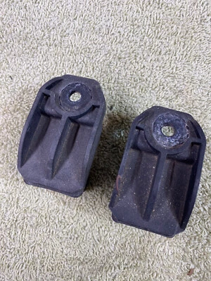 00 bmw 528i Glove Box Stopper Pair Set  - Image 1 of 2