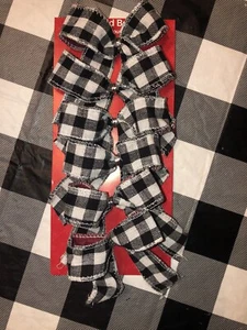 NEU! 6er Set SCHLEIFEN Weihnachts ORNAMENTE weiß & schwarz Büffel Karo Karo Stoff  - Bild 1 von 5