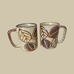 Vintage Stoneware Coffee Mugs Pair Hand Painted Leaf Design 1970s Retro Boho - Picture 1 of 6