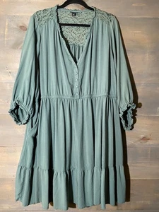 Torrid 4 Kleid Damen Grün Stufen Knie 3/4 Arm Spitze V-Ausschnitt Gummibund - Bild 1 von 13