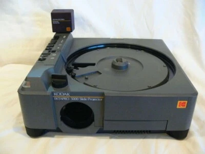 KODAK EKTAPRO 5000 Diaprojektor. No Remote - Bild 1 von 2
