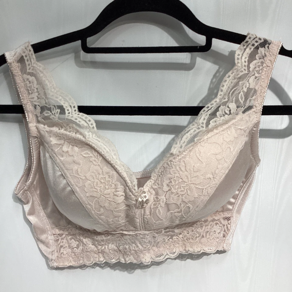 Bralette Rhonda Correa de Encaje Cizalla M Inalámbrico Rosa con Almohadillas Extraíbles Foto 1 de 4
