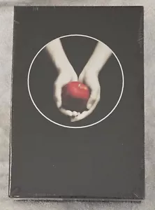 Twilight by Stephanie Meyer Collector's Edition *NEW & SEALED* - Picture 1 of 6